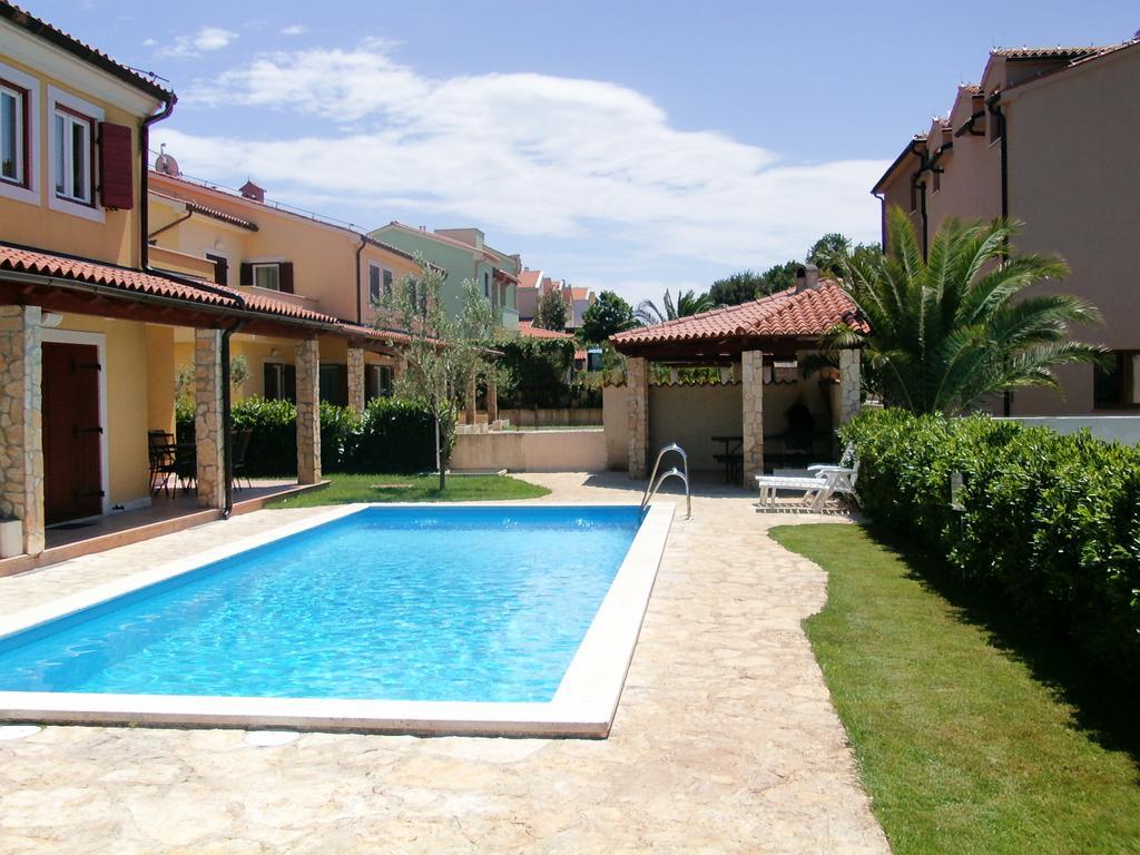 Oliva Holiday Apartment Banjole Extérieur photo