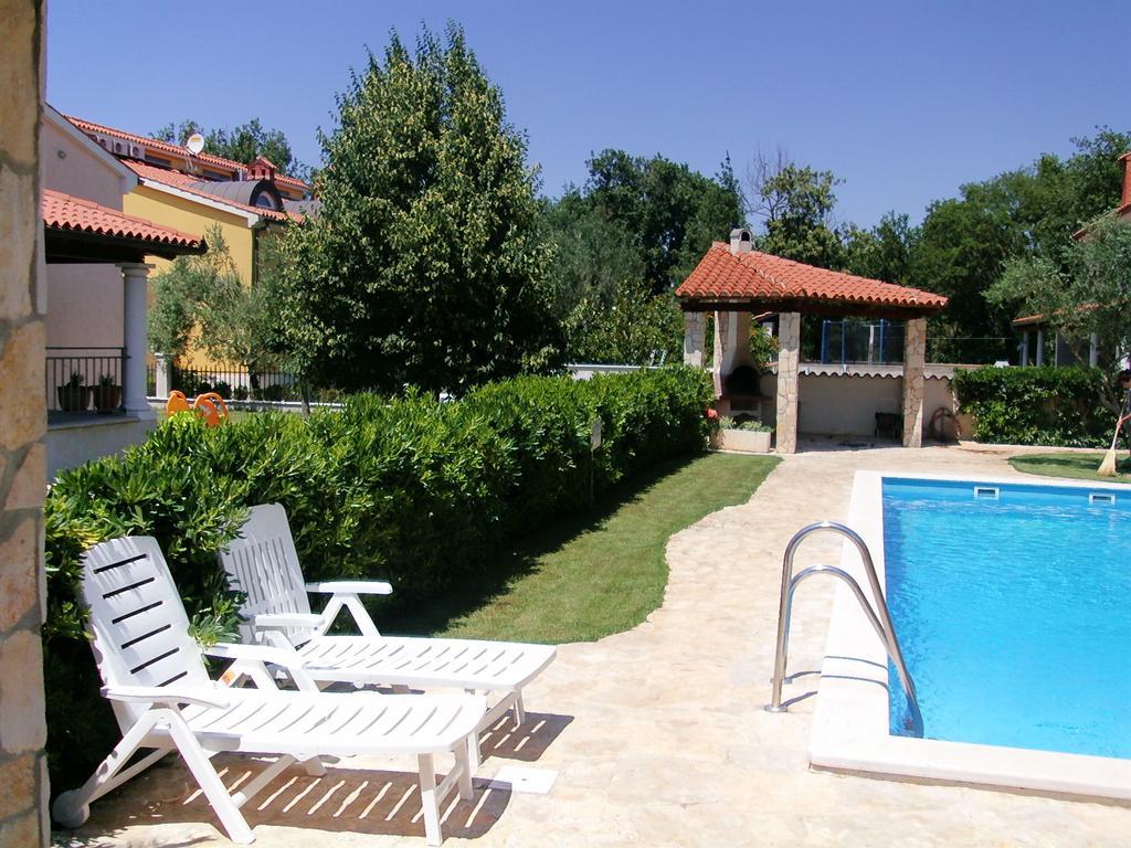 Oliva Holiday Apartment Banjole Extérieur photo