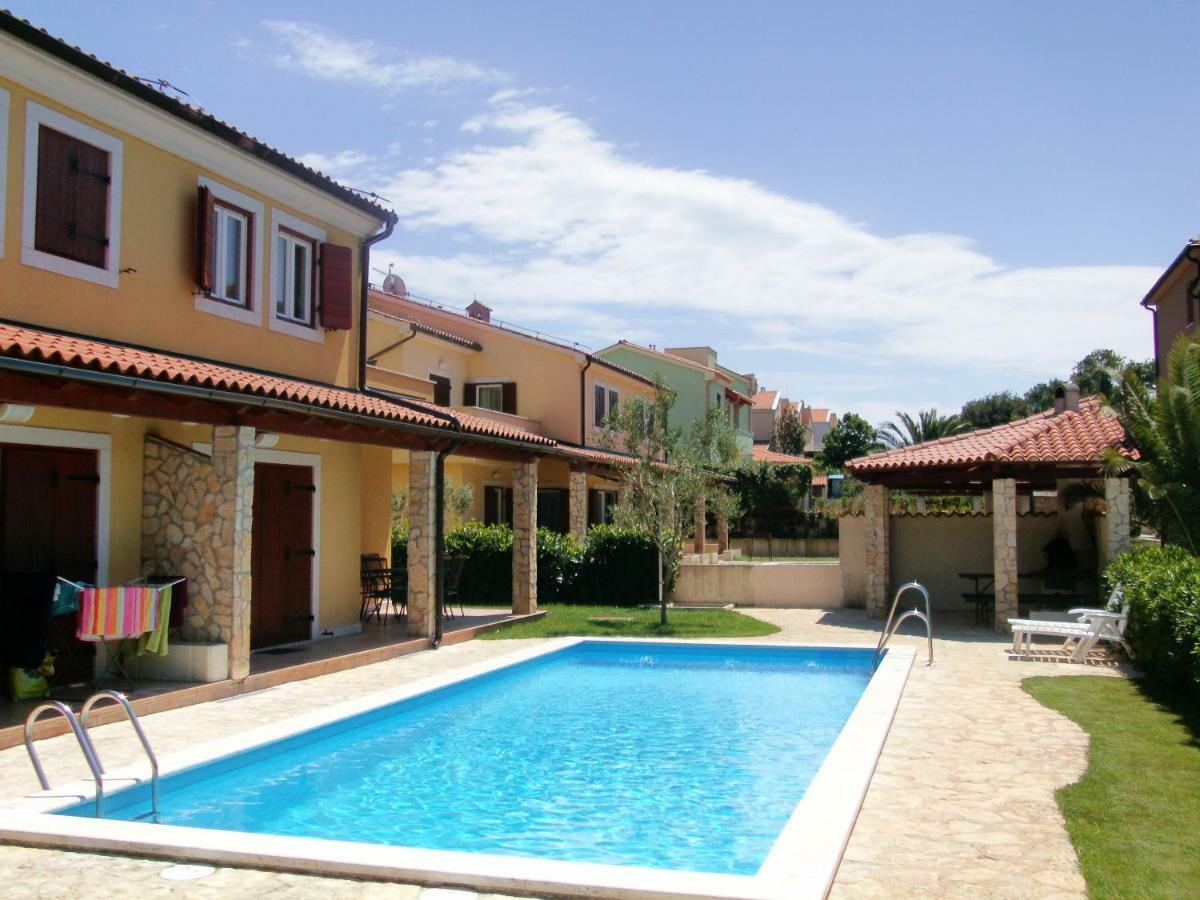 Oliva Holiday Apartment Banjole Extérieur photo